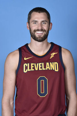 人在防守端 人在防守端