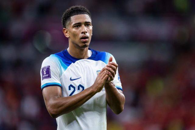 然而在今夏 然而在今夏