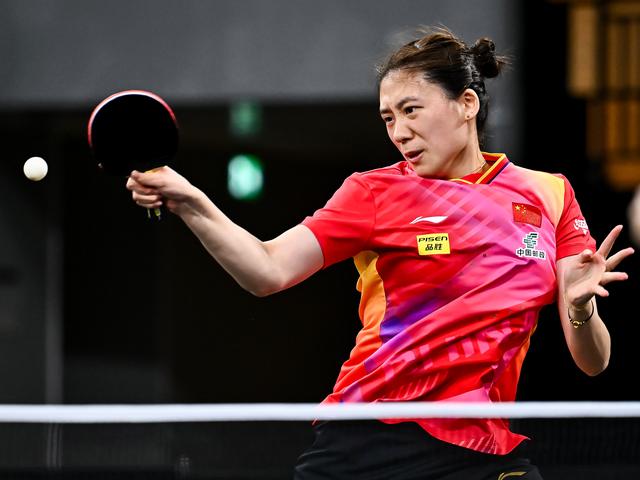 敏把球提起 敏把球提起