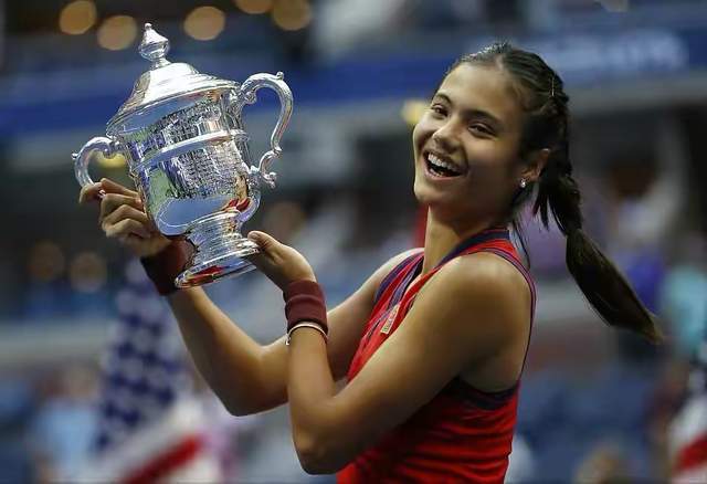 星在两战中 星在两战中